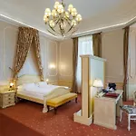 Chateau Cihelny فندق