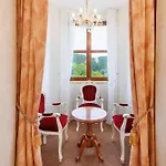 Chateau Cihelny 4* كارلوفي فاري