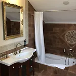 Chateau Cihelny 4* كارلوفي فاري