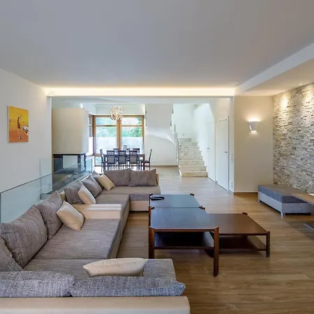 Chateau Cihelny 4*