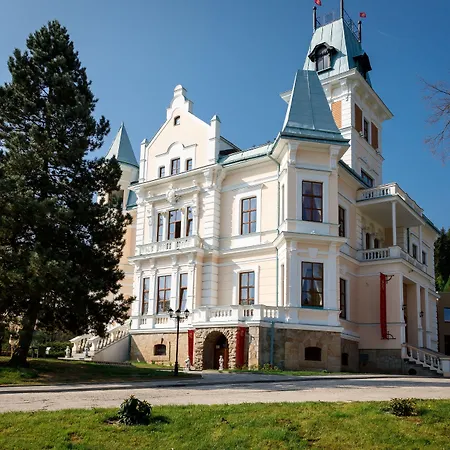 Chateau Cihelny