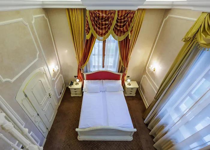 Chateau Cihelny Hotel 4*