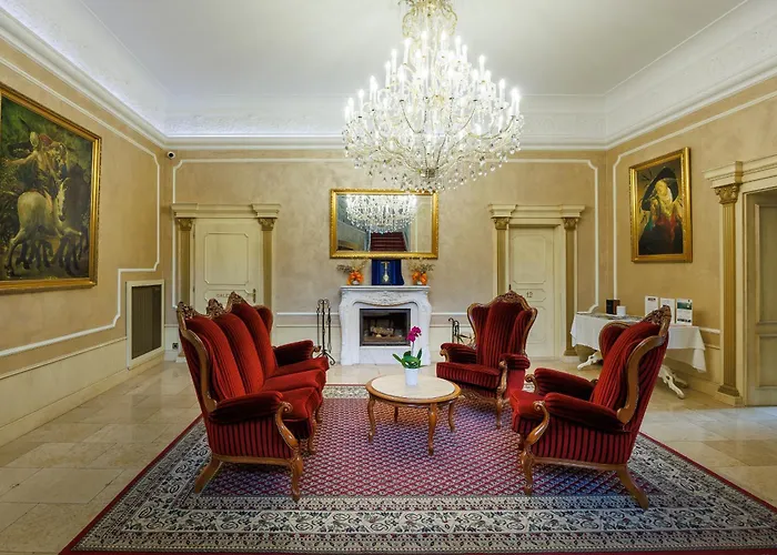 Chateau Cihelny 4*