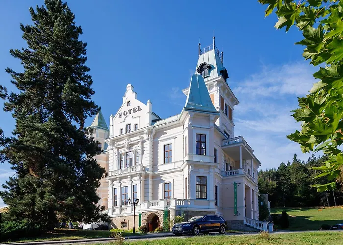Hotel Chateau Cihelny 4*