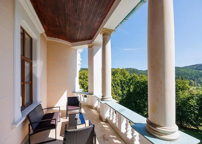 Chateau Cihelny Hotel 4*