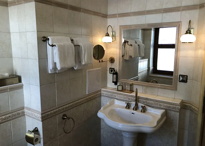 Chateau Cihelny Hotel 4*