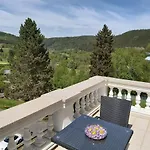 Отель Chateau Cihelny Карловы Вары