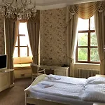 Отель Chateau Cihelny
