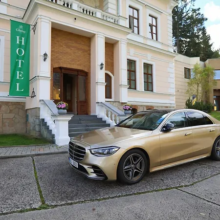 Chateau Cihelny Szálloda 4*