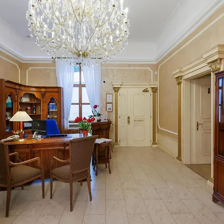 Chateau Cihelny 4*