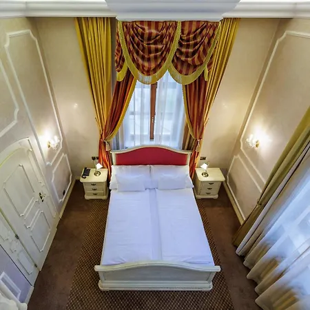 Chateau Cihelny Hotel 4*