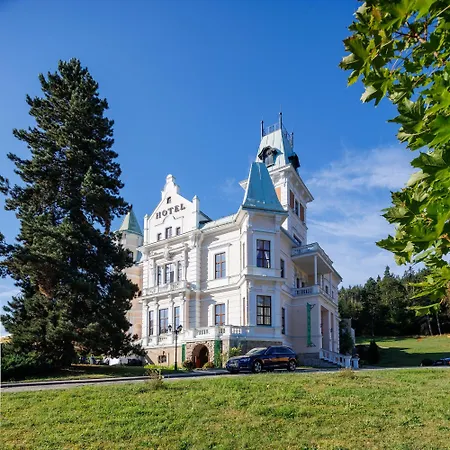호텔 Chateau Cihelny 4*