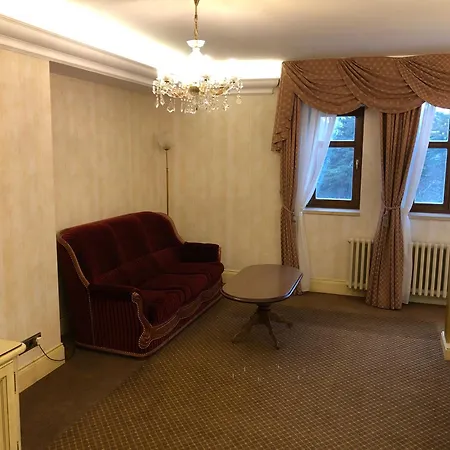 Chateau Cihelny 호텔 4*