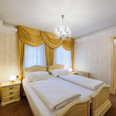 Chateau Cihelny 4*