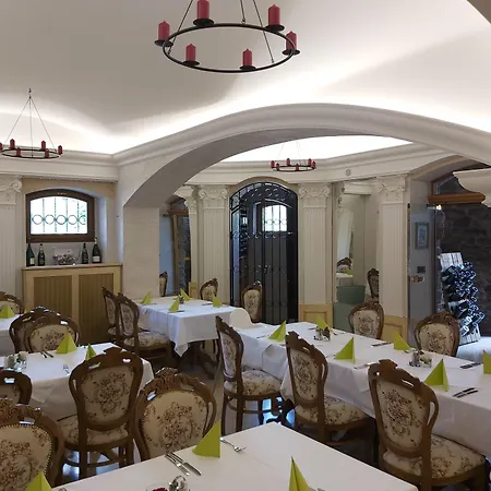 Château Cihelny Hotel 4*