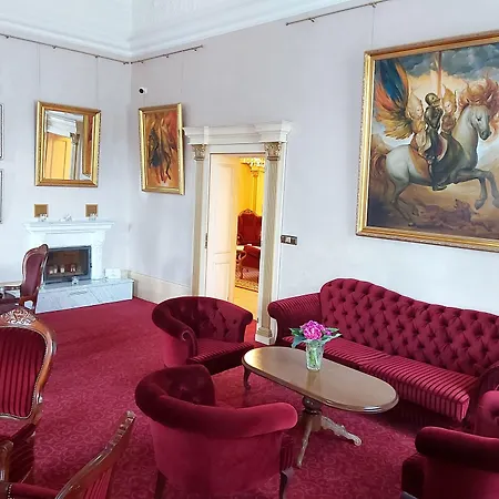 Chateau Cihelny Hotel
