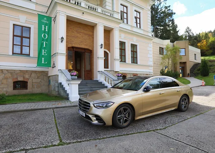 Chateau Cihelny Szálloda 4*