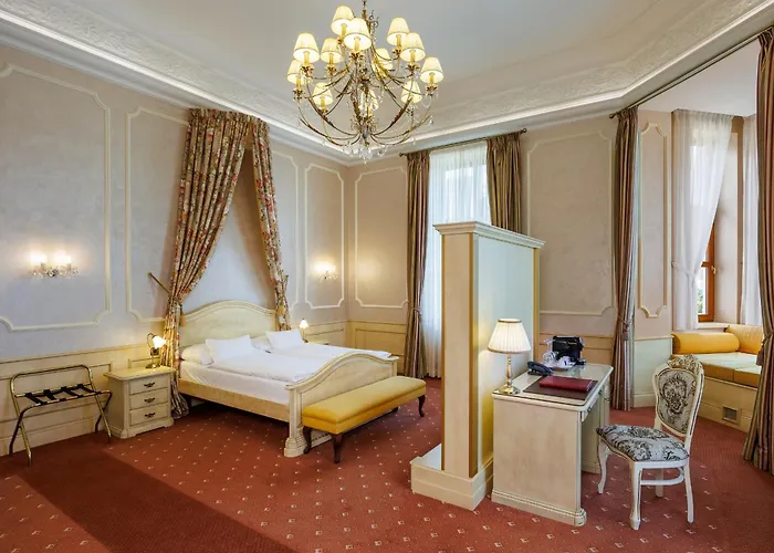 Chateau Cihelny Szálloda