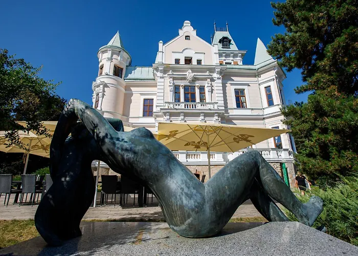 Szálloda Chateau Cihelny 4*